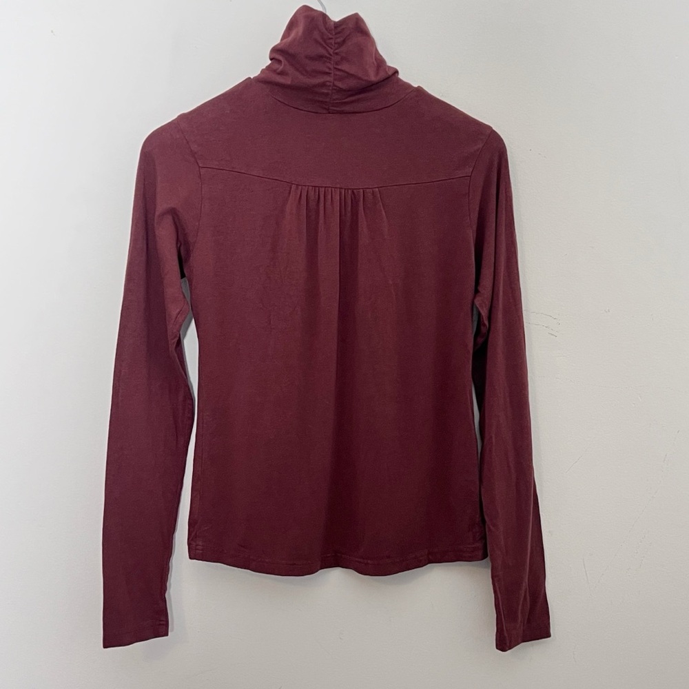 Icelandic Women’s Burgundy Turtleneck Bamboo Organic Cotton Top - Picture 3 of 5